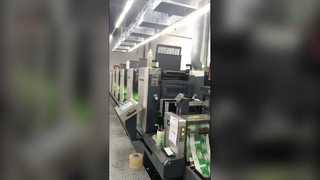 カスタム包装ステッカーおよび製品ラベル用の自動ロールラベル印刷