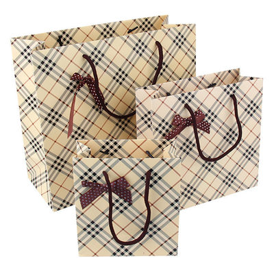 習慣によって印刷される生物分解性のペーパー・キャリアはBowknotの卸売を袋に入れる